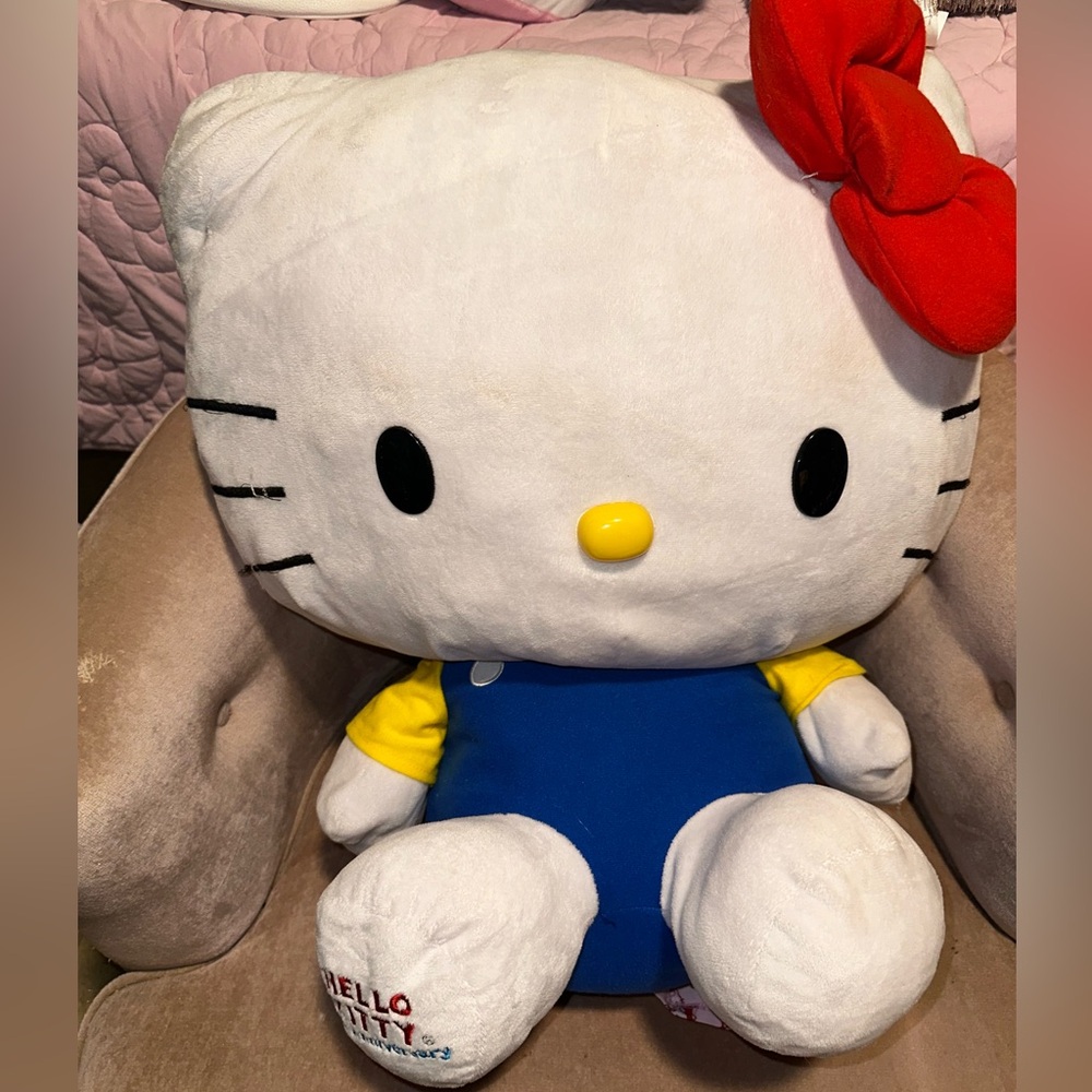 Hello kitty jumbo size